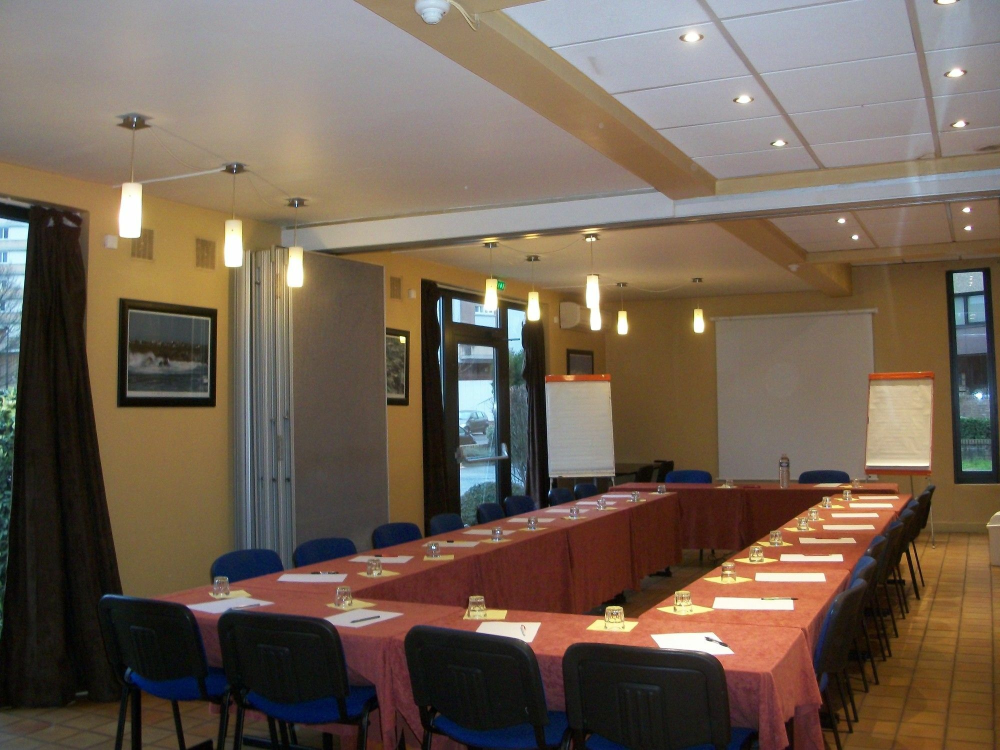 Central Hotel Créteil Eksteriør billede